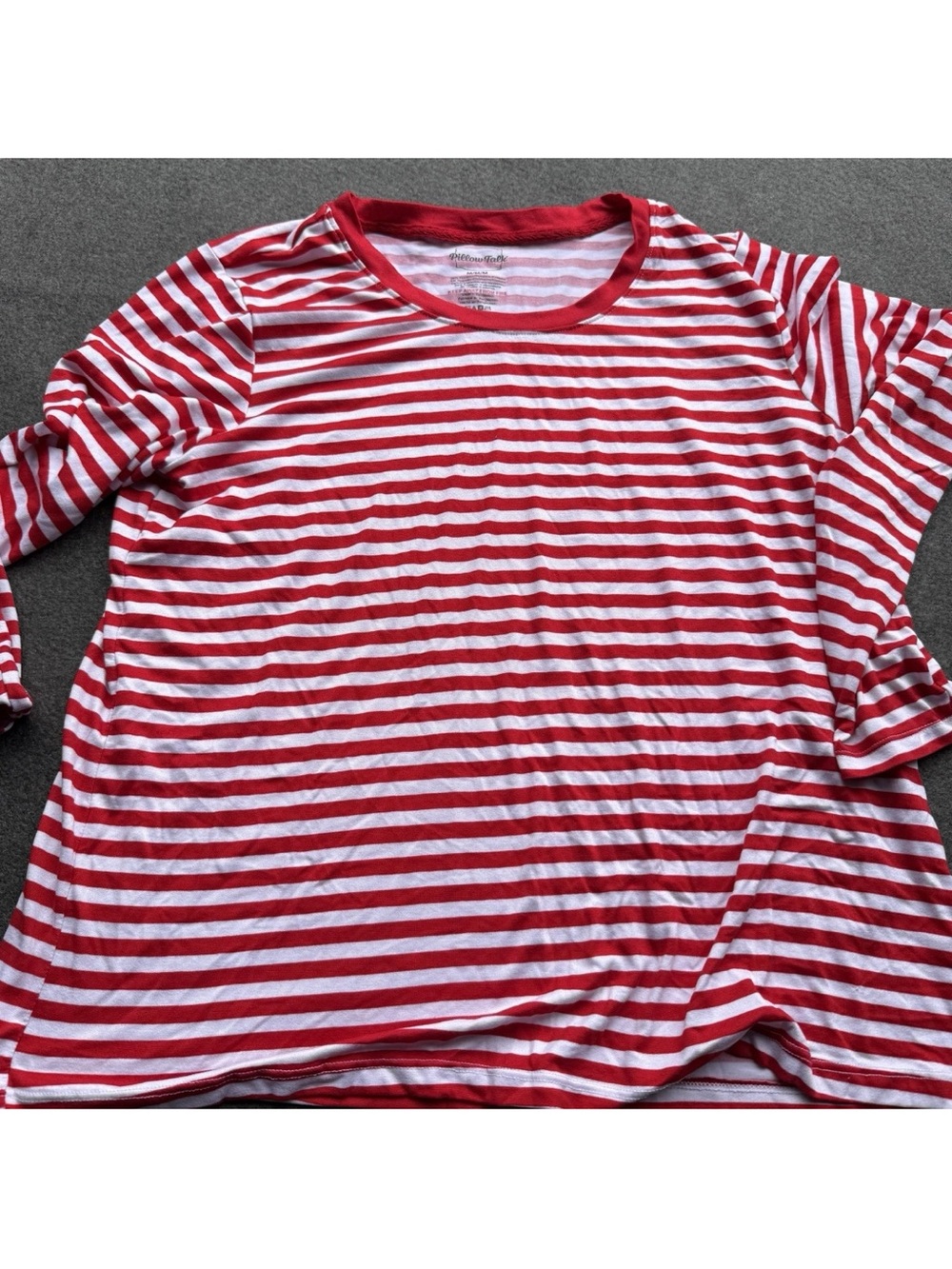 adult medium pajama top shirt M Red white stripes long sleeves women crew A12